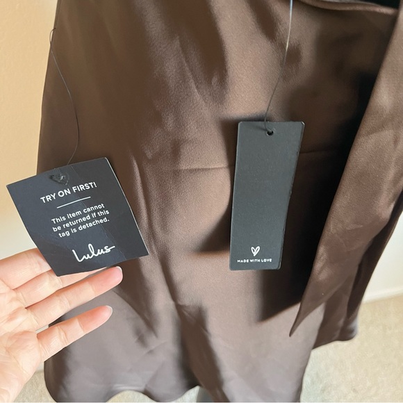 🆕Lulu's Jola Rich Chocolate Brown Satin Mini Dress Size M Tie back date night - Picture 4 of 13